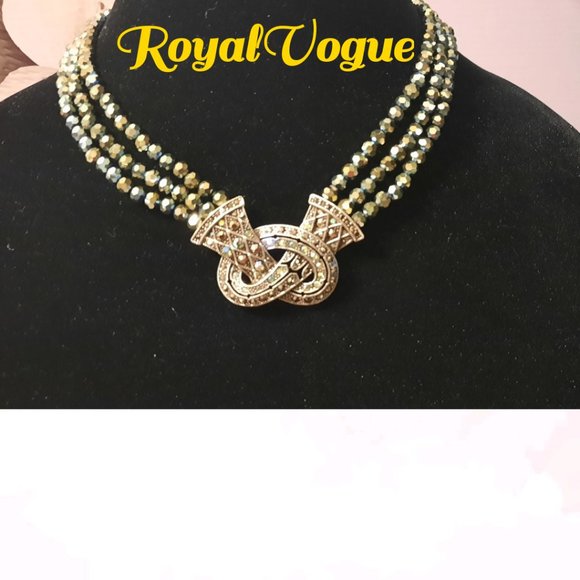 Heidi Daus LOVE KNOT beaded necklace - Picture 1 of 5